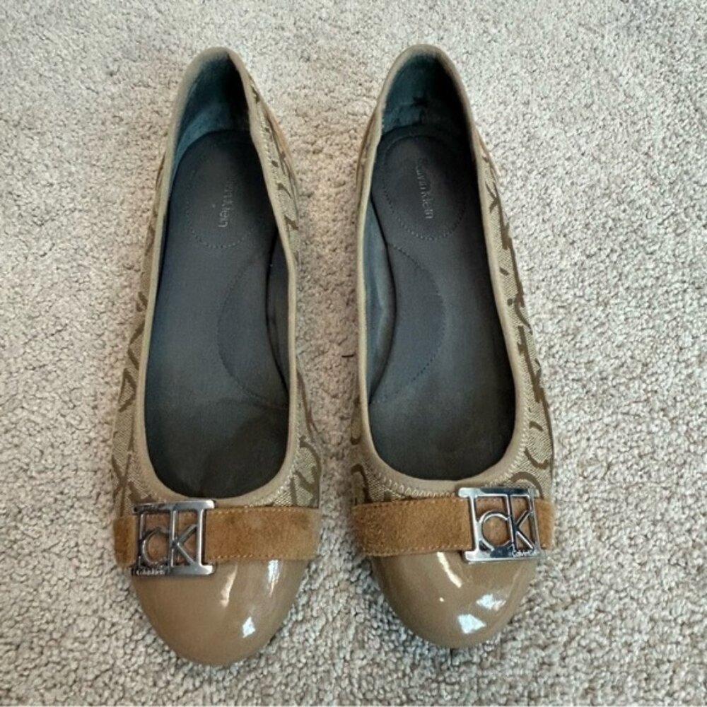 Calvin Klein Paulett camel Tan brown monogram logo patent canvas ballet flats 9